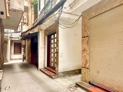 Tôi bán nhà tại ngõ 79, phố 8/3,lô góc, 32m2, 5 tầng, mt4.1m giá 6.3 tỷ 2