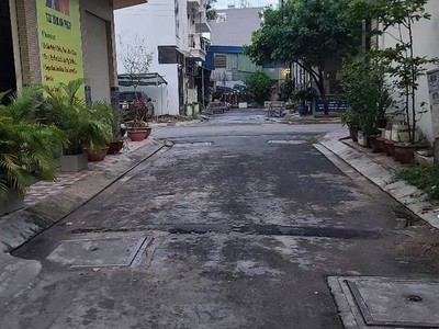 Bán nhà mặt phố bình thành - bình tân - 50m2 - 4 tầng - 5pn - 5.7 tỷ - sổ hồng chính chủ chủ tặng 4