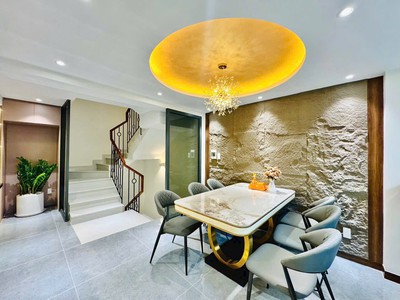 Đối diện landmark 81 - võ duy ninh, p22, bình thạnh - 40m2 - 4 tầng chỉ 7 tỷ 0