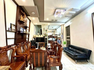 Bán nhà mặt phố bình phú, thủ đức, 80m , 8.8 tỷ, 3 tầng, 4pn 0