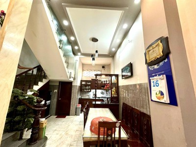 Bán nhà mặt phố bình phú, thủ đức, 80m , 8.8 tỷ, 3 tầng, 4pn 1