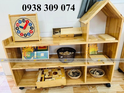 Kệ gỗ montessori mầm non 1m2, kệ đồ chơi montessori 1