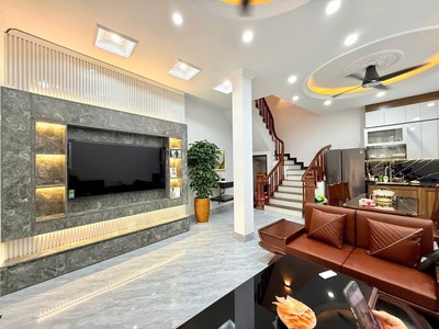 Bán nhà trung tâm thanh trì 50m2 4 tầng, giá 7.9 tỷ 1