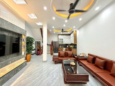 Nhà tứ hiệp, trung tâm thanh trì 50 4 4.2 7.9 tỷ 1