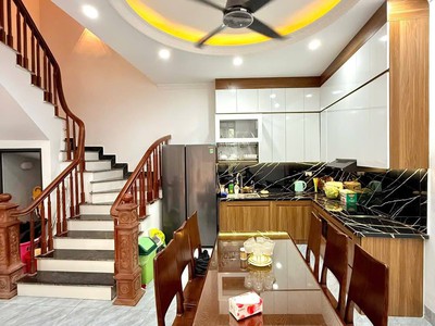 Nhà tứ hiệp, trung tâm thanh trì 50 4 4.2 7.9 tỷ 0