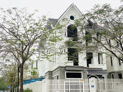 Siêu h.i.ế.m bán bt geleximco khu b lô góc 232m, mt20m, giá chỉ 37.5 tỷ  có tl  - giá r.ẻ nhất khu 0