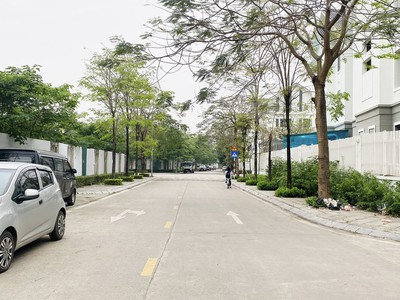 Siêu h.i.ế.m bán bt geleximco khu b lô góc 232m, mt20m, giá chỉ 37.5 tỷ  có tl  - giá r.ẻ nhất khu 1