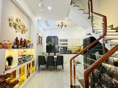 Bán nhà hẻm xe hơi né nhau, cách thạnh xuân 13, 30m2, phường thạnh xuân q12, nhà thông thoáng sạch 2