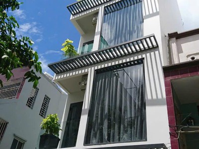 Bán nhà 1/ khánh hội quận 4 gồm 11 chdv thu 165 triệu/ tháng, dt: 4,2x30m nở hậu 27 tỷ 0
