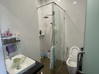 Bán nhà 3 tầng, 70m , 4pn, 4wc, 8.9 tỷ, trường thọ, thủ đức 4