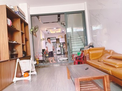 Bán nhà 3 tầng, 70m , 4pn, 4wc, 8.9 tỷ, trường thọ, thủ đức 0