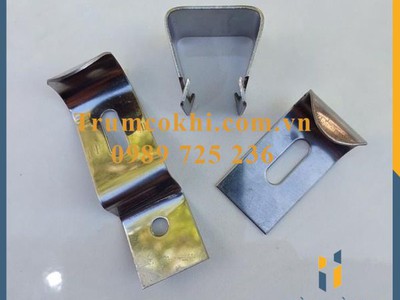 Kẹp ngói, phụ kiện lợp ngói 1