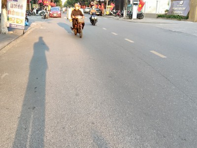 Mặt tiền nguyễn công trứ, đường 10.5 thẳng ra bãi biển, 325m2, ngang 7.7m, 2 mặt thoáng, 90tr/m2 1