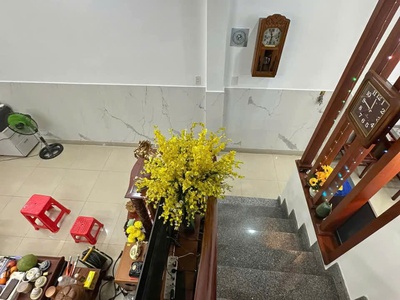  giá chỉ 5.2 tỷ -  nhà 4 tầng đúc kiên cố- dt 56m2  4x14  - đông bắc- gần pmqt-tân chánh hiệp 2