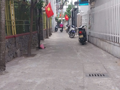 ♪kiệt 3m mẹ nhu gần dệt may, 115m2, ngang 5.5m vuông nét, gác lửng sạch, 3pn, sân rộng, luồn thoáng 2