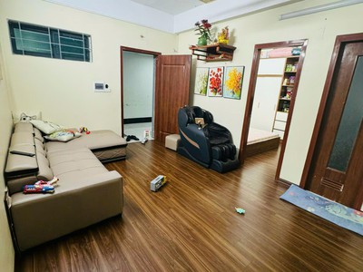 Gia đình cần bán gấp căn hộ tại ct12a kim văn kim lũ, hoàng mai, hà nội 0