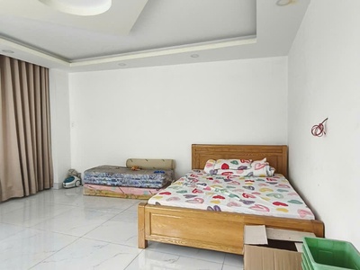 Siêu phẩm liên khu 4-5 ngay chợ bình thành hẻm nhựa 7m thông 81m2,4tầng nhỉnh 5 tỷ 2