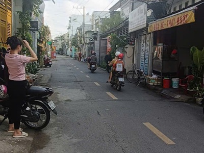 Siêu phẩm nhà mặt tiên đường số 10 ngay chợ liên khu 5-6 -56m2,2 tầng nhỉnh 4 tỷ 0
