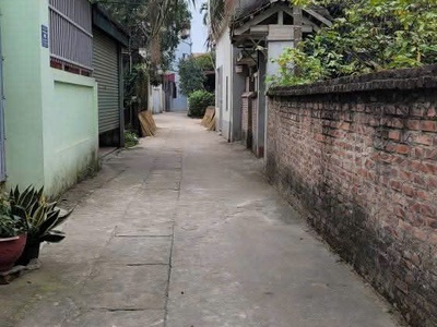 Bán mảnh đất sát ô tô, ngay chợ thôn 3 vạn phúc, dt40m mt4m giá 3.1 tỷ 2