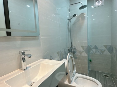 Bán nhà -phố tôn đức thắng-nhà dân  xây mới 5tầng -dt 26 m2 -mt 3.2m giá chỉ,6 tỷ 3