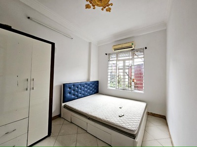 Bán nhà  mặt ngõ linh quang-văn trương-lô góc- gần hồ   10m ra ô tô đỗ 2