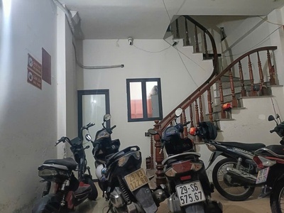 Bán nhà hoàng mai dân xây, 30m ra phố, ô tô đỗ gần, 42m2 giá chỉ 7.x tỷ 1