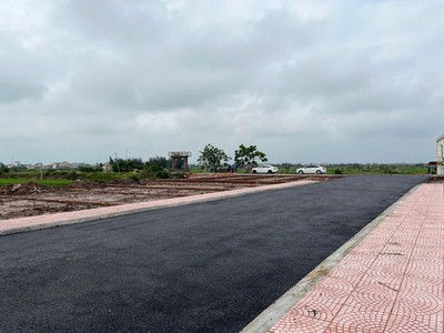 Chính chủ cần bán đất du lịch biển quất lâm, view hồ, 2 mặt thoáng, trục chính giá nhỉnh 1 tỷ. lướt 1