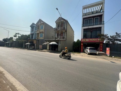 Thị trấn chúc sơn, đất trục chính kinh doanh mặt tl419 0