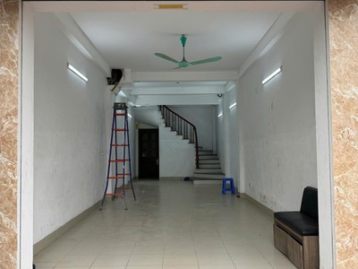 Cho thuê mặt bằng kinh doanh kết hợp ở mặt phố ngọc thuỵ, long biên, hà nội 1