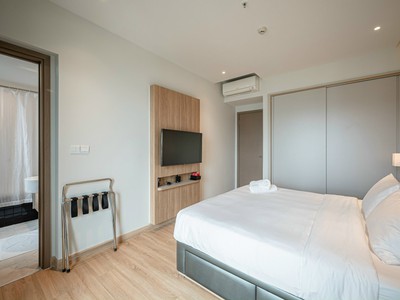 Cho thuê  Căn hộ Zenity Quận 1:  - Diện tích lý tưởng: 3 phòng ngủ, 1 phòng khách rộng rãi 6