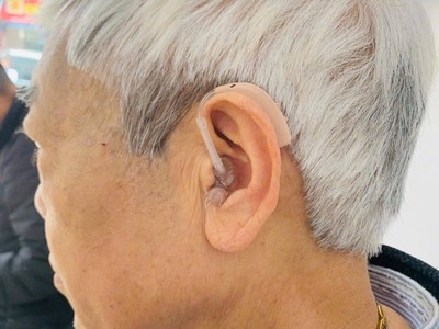 Máy trợ thính món quà ý nghĩa gắn kết tình thân 0