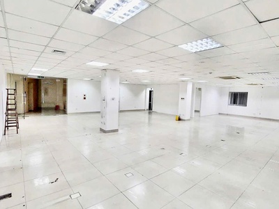Tòa nhà văn phòng 28 Xuân La cho thuê tầng 5 làm văn phòng. 1