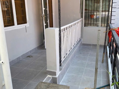 Cho thuê nguyên lầu sát trung tâm Quận 1 1