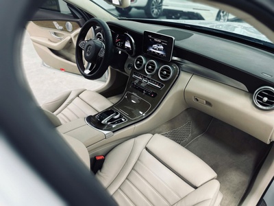 Bán xe Mercedes C250 Exclusive 2016, màu bạc. 9