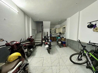 Nhà đẹp Lạc Long Quân 6 tầng x mặt tiền 4M - 2 thoáng trước sau - Ngõ nông, gần ô tô đỗ - Đi bộ vài 1