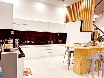 Mặt tiền kinh doanh phạm thế hiển tặng nội thất 6x20 chỉ 10 tỷ 8 2
