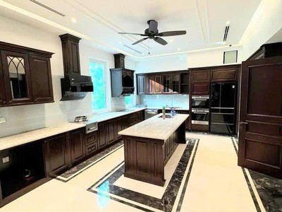 Bán biệt thự hồ tây   616m    mt rộng    4 mặt thoáng   bể bơi   nội thất đẹp   gara ô tô   giá 125 2