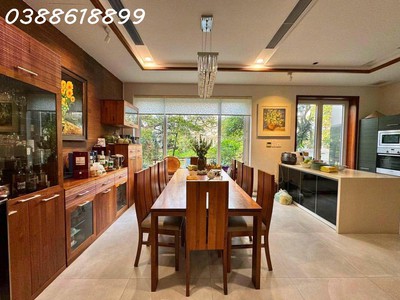 Bán biệt thự phố thụy khuê - 250m  - 4 thoáng - mặt tiền quyền lực - view hồ tây - giá 65 tỷ 2