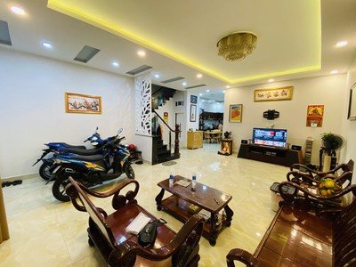 Bán nhà 160m , 2 tầng, 3pn, 4wc, trường thọ, thủ đức - 9.1 tỷ 0