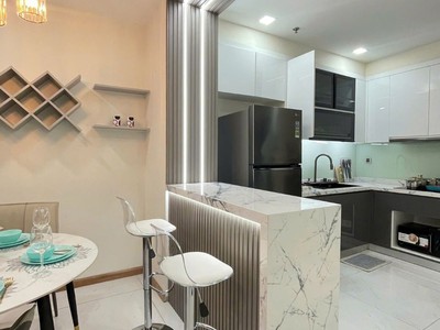 Vinhomes central park  căn hộ 2pn đầy đủ nội thất với tiện nghi hiện đại và vị trí đắc địa với id 2