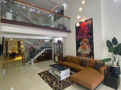 Mặt tiền an xuân, đường 10.5m gần điện biên phủ, 81m2, 3.5 tầng 6 phòng, 7.3 tỷ 0