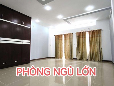 Lê văn sỹ - đẹp ngang 5m x 15m - xây 5 tầng - ô tô để bên trong- chủ xây tâm huyết - sẵn 5pn master 3