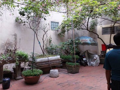 Bán nhà c4 đường láng 50m2, lô góc, vị trí ngõ thôg rộng , gần phố , khách mua về đầu tư xây 6-7 1
