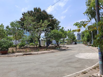 Bán đất mặt tiền đường số 10m, ngay công viên, phân lô 5mx25m, phù hợp xây nhà cao tầng để ở hoặc 4