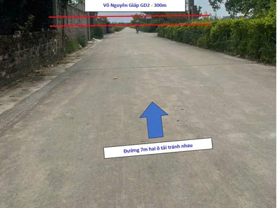 Trục chính thôn đạc đức ,xã phù linh . đón đầu võ nguyên giáp kéo dài và tổ hợp y tế 0