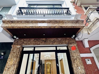 Bán nhà hoàng quốc việt - phân lô ô tô tránh - thang máy - tặng nội thất 52 m 6t 25.5tỷ 1