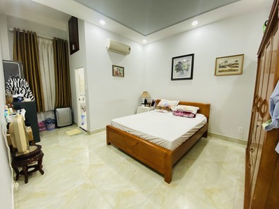 Bán nhà 160m , 2 tầng, 3pn, 4wc, trường thọ, thủ đức - 9.1 tỷ 2