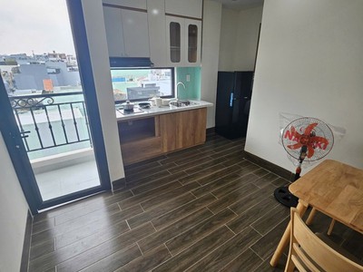 Nhà kiệt lê hữu trác ô tô thẳng thông, 144m2, 6 tầng, 16 căn hộ còn mới, thang máy hiện đại, thu 3