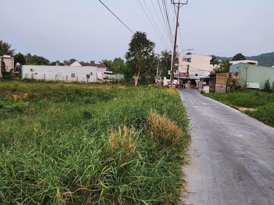 5400m  đất mặt tiền chùa ông, suối đá   phù hợp làm đầu tư 1