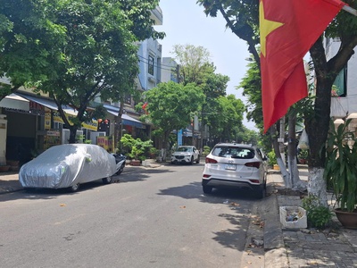 Nhà đẹp 2 tầng mặt tiền đường7.5m hải châu   4 phòng ngủ   giá chỉ hơn 7 tỷ   kinh doanh đỉnh 0